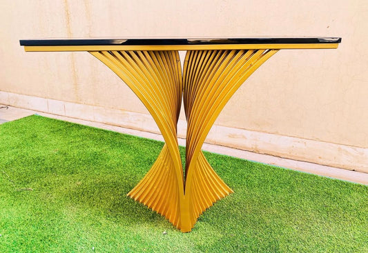 Wing style Console